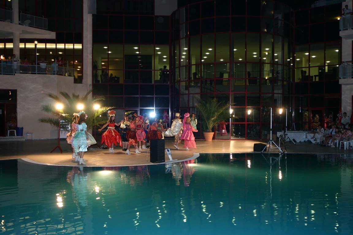 Apollo Spa Resort - Ultra All-Inclusive , Pools & Free Beach, Individual Ac In Every Room Altın Kumlar Dış mekan fotoğraf
