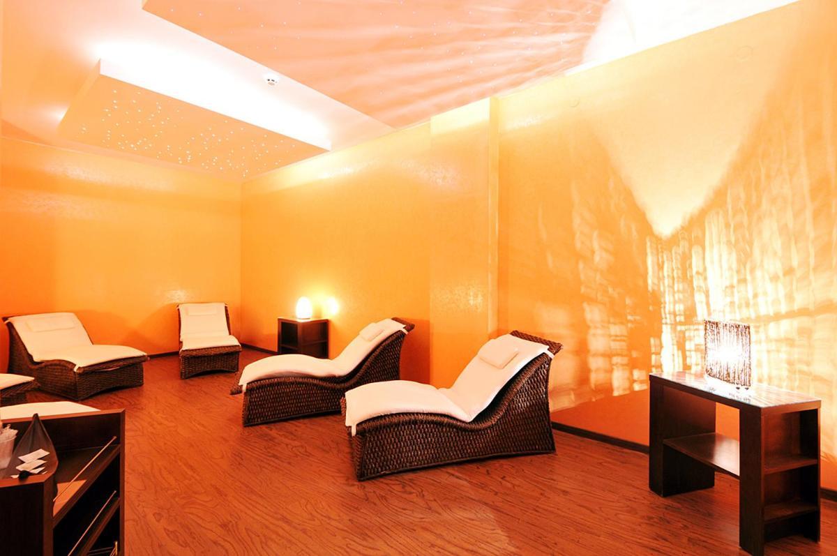 Apollo Spa Resort - Ultra All-Inclusive , Pools & Free Beach, Individual Ac In Every Room Altın Kumlar Dış mekan fotoğraf