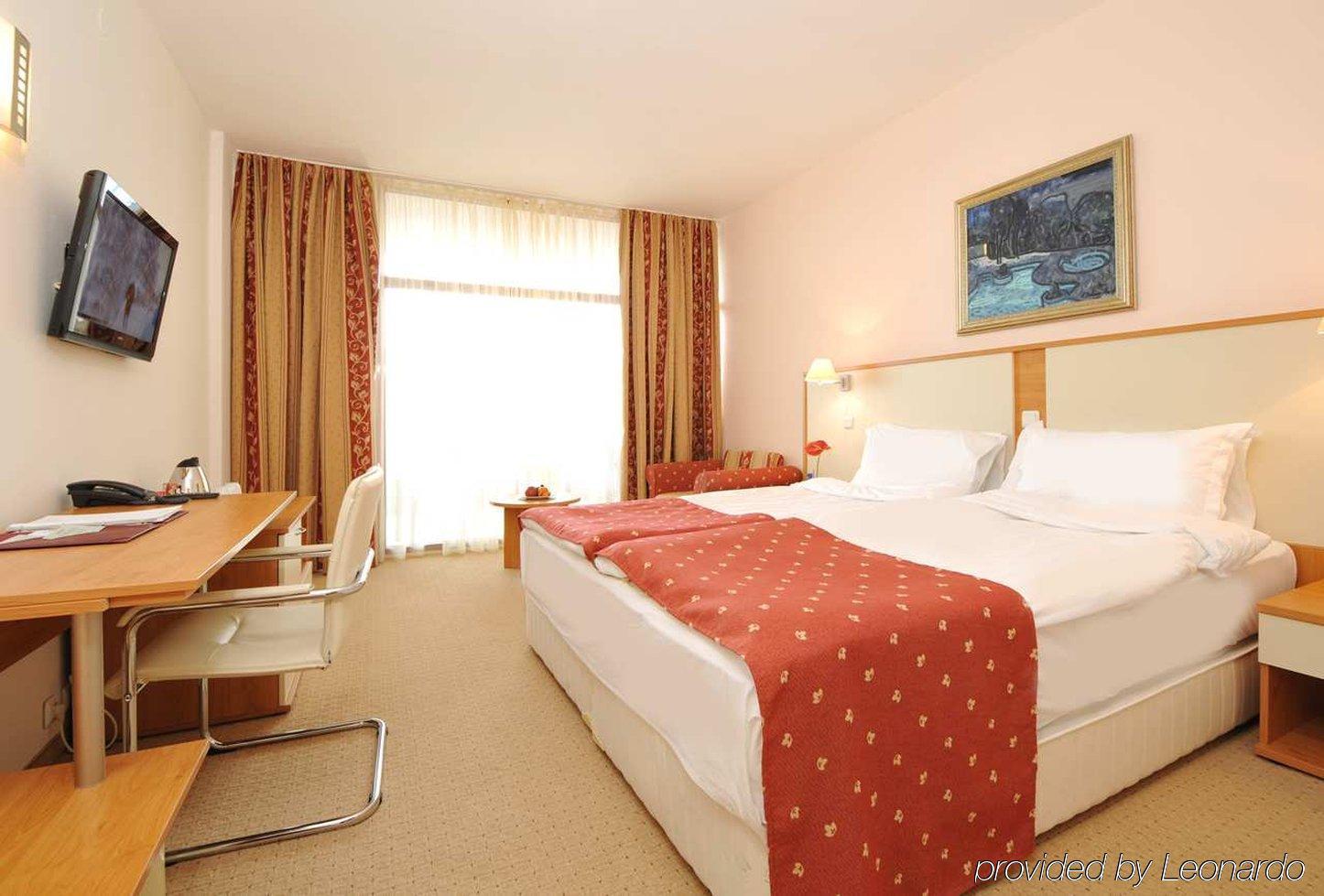 Apollo Spa Resort - Ultra All-Inclusive , Pools & Free Beach, Individual Ac In Every Room Altın Kumlar Oda fotoğraf